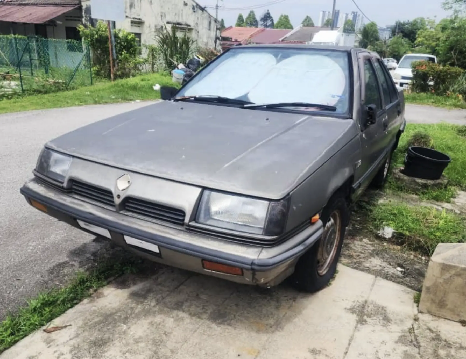 Le Monde de Jade | Is It Worth Fixing My Old Car?